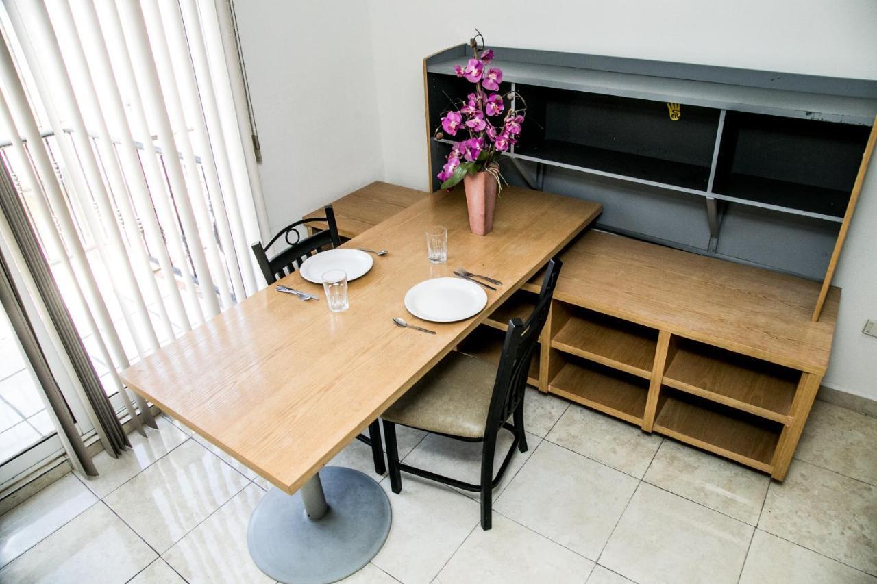 Booking Dioh 蒙特雷 外观 照片