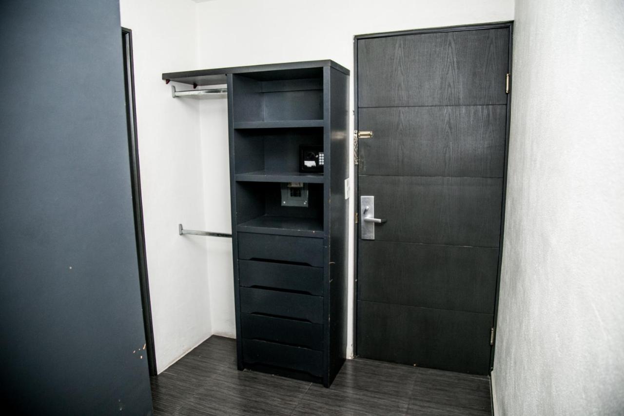 Booking Dioh 蒙特雷 外观 照片